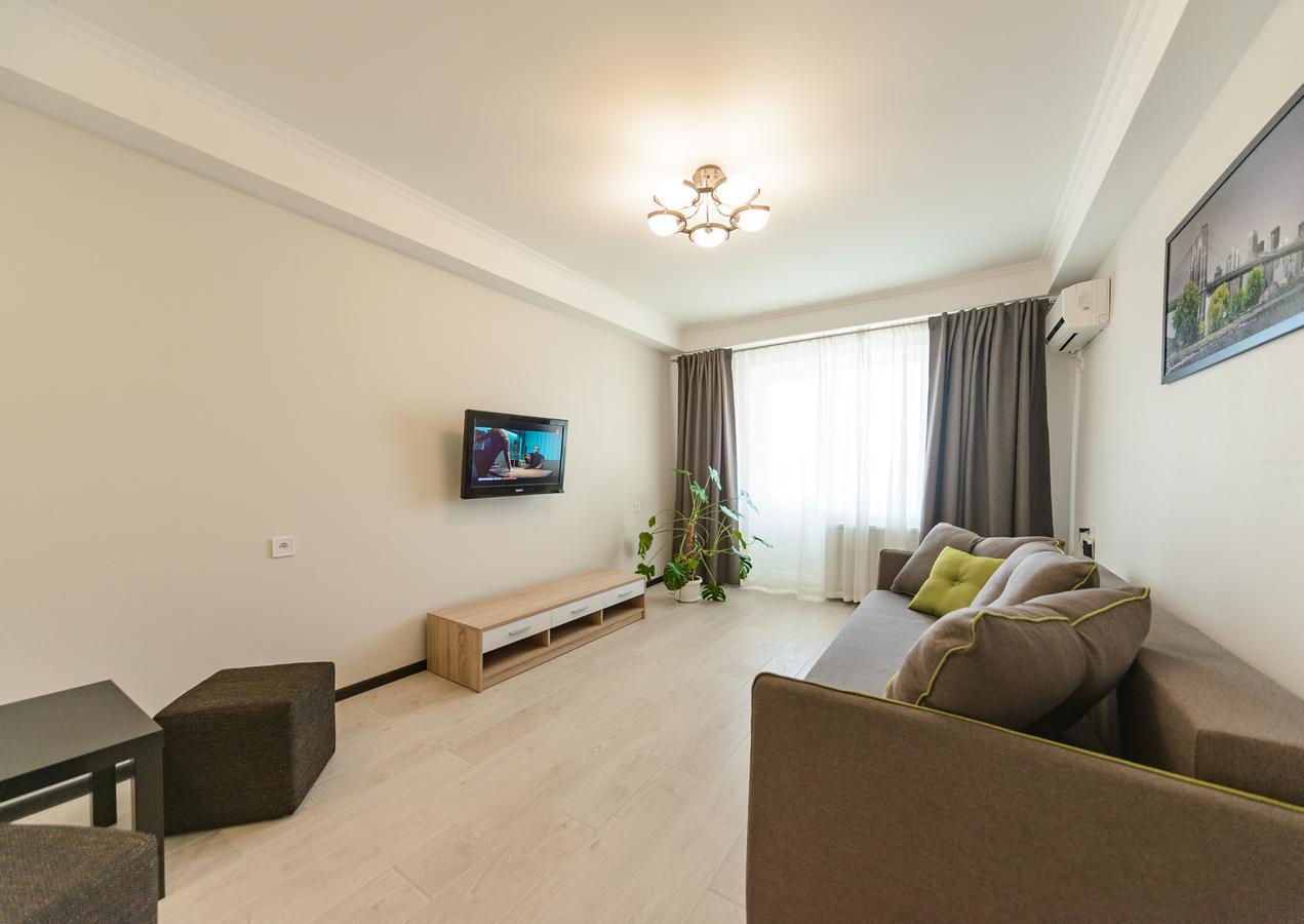 Artal Apartment On Iordanskaya 22 Kiev Extérieur photo