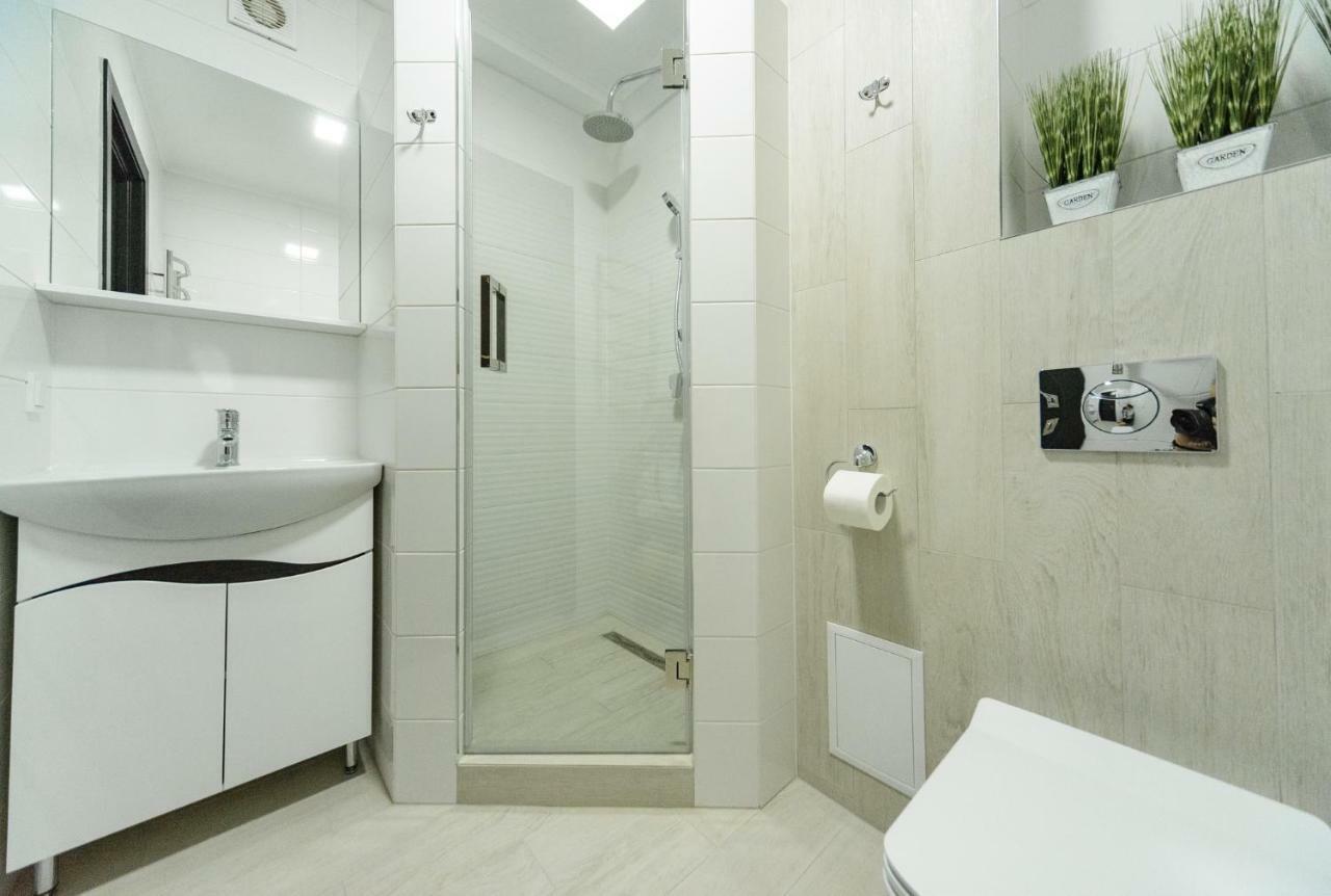 Artal Apartment On Iordanskaya 22 Kiev Extérieur photo